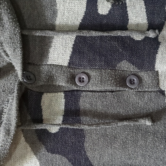 Grey Camo Rocawear Hoodie - Picture 4 of 7